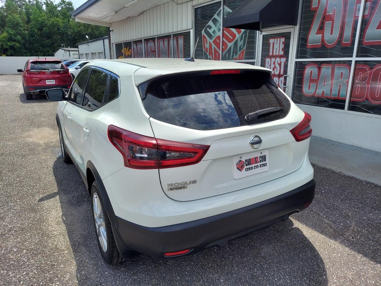 Nissan Rogue Sport S 2022