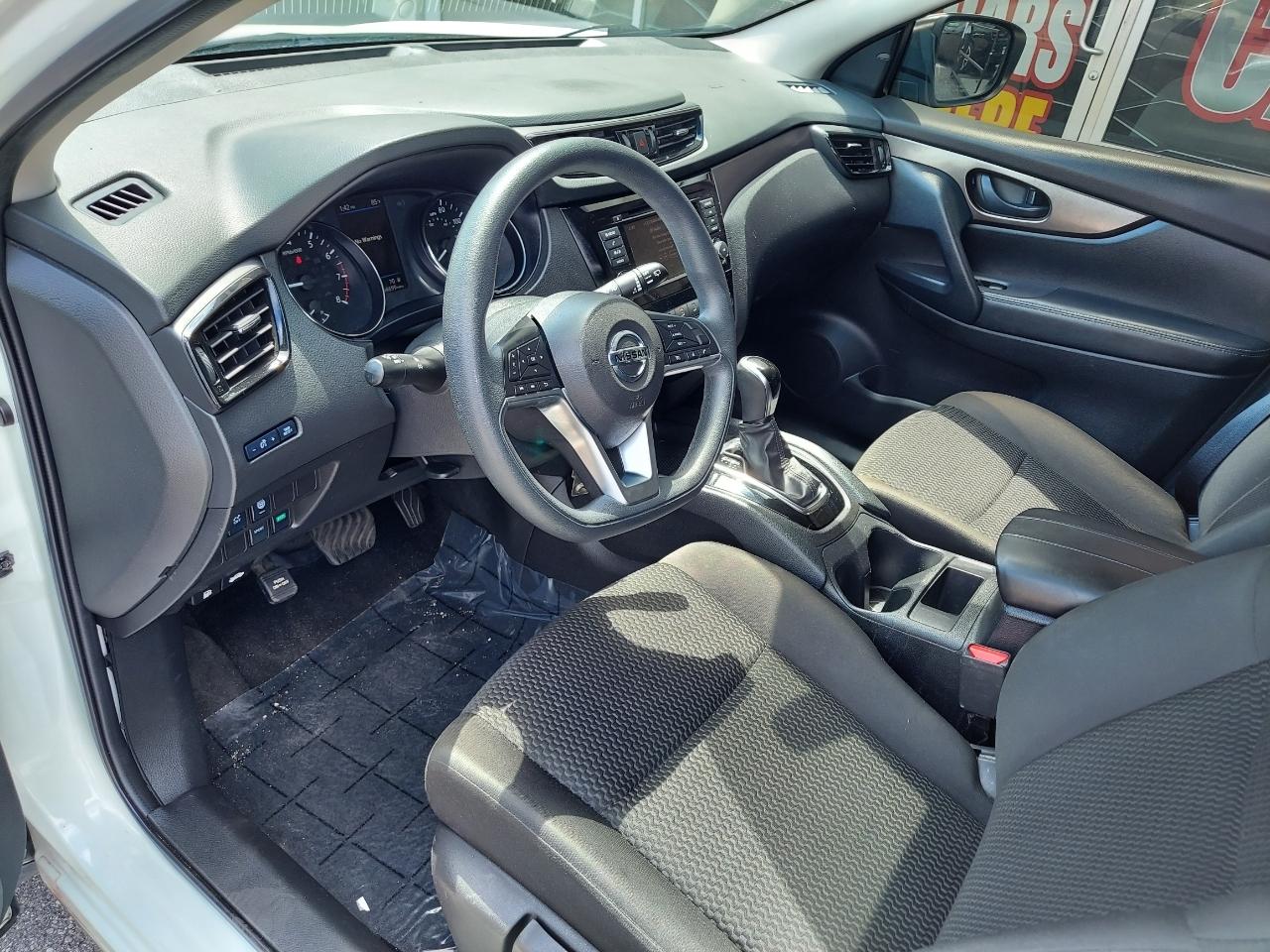 Nissan Rogue Sport S 2022