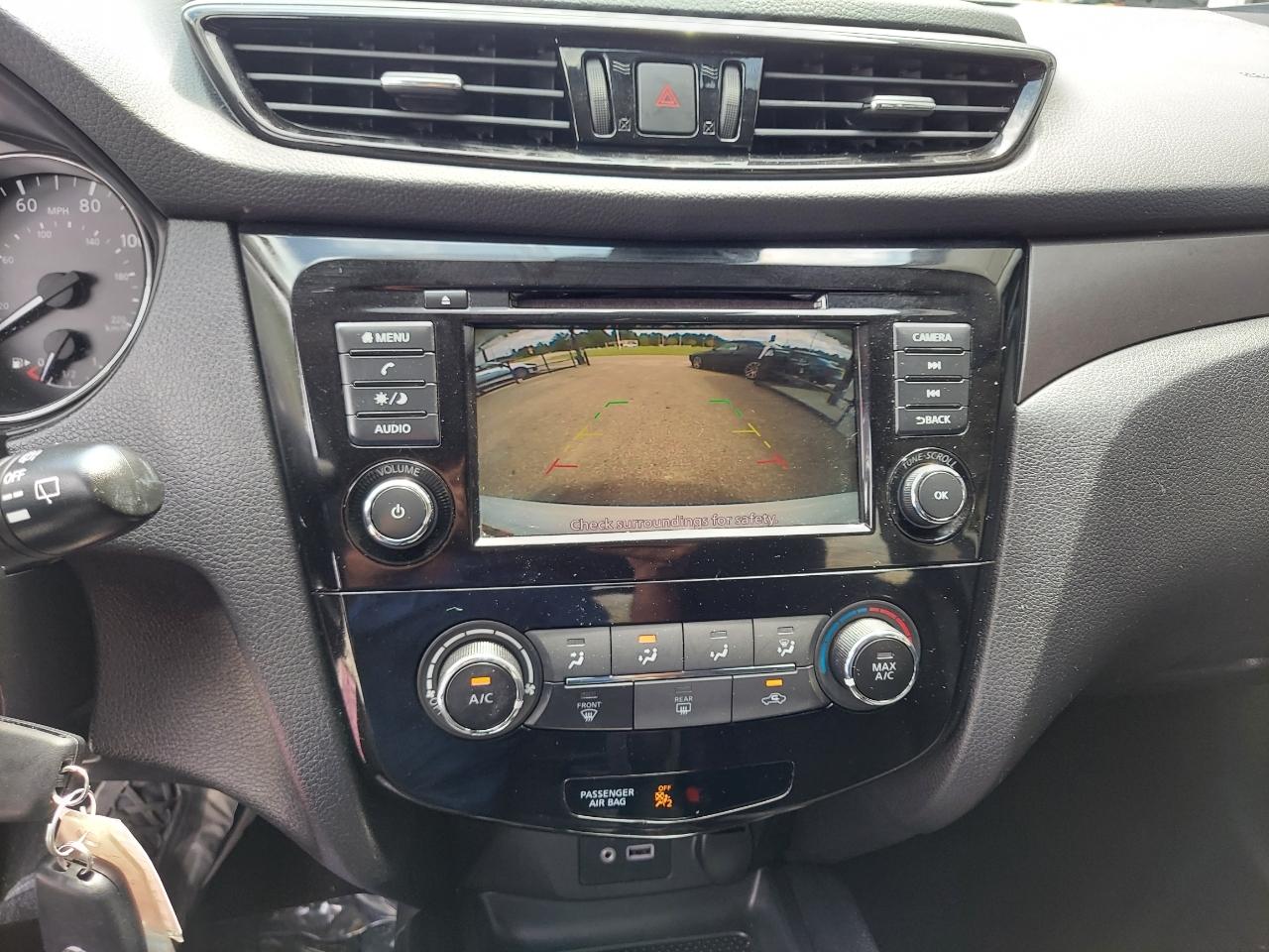 Nissan Rogue Sport S 2022