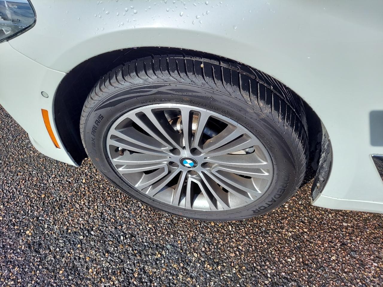 BMW 5-Series 530i xDrive 2019