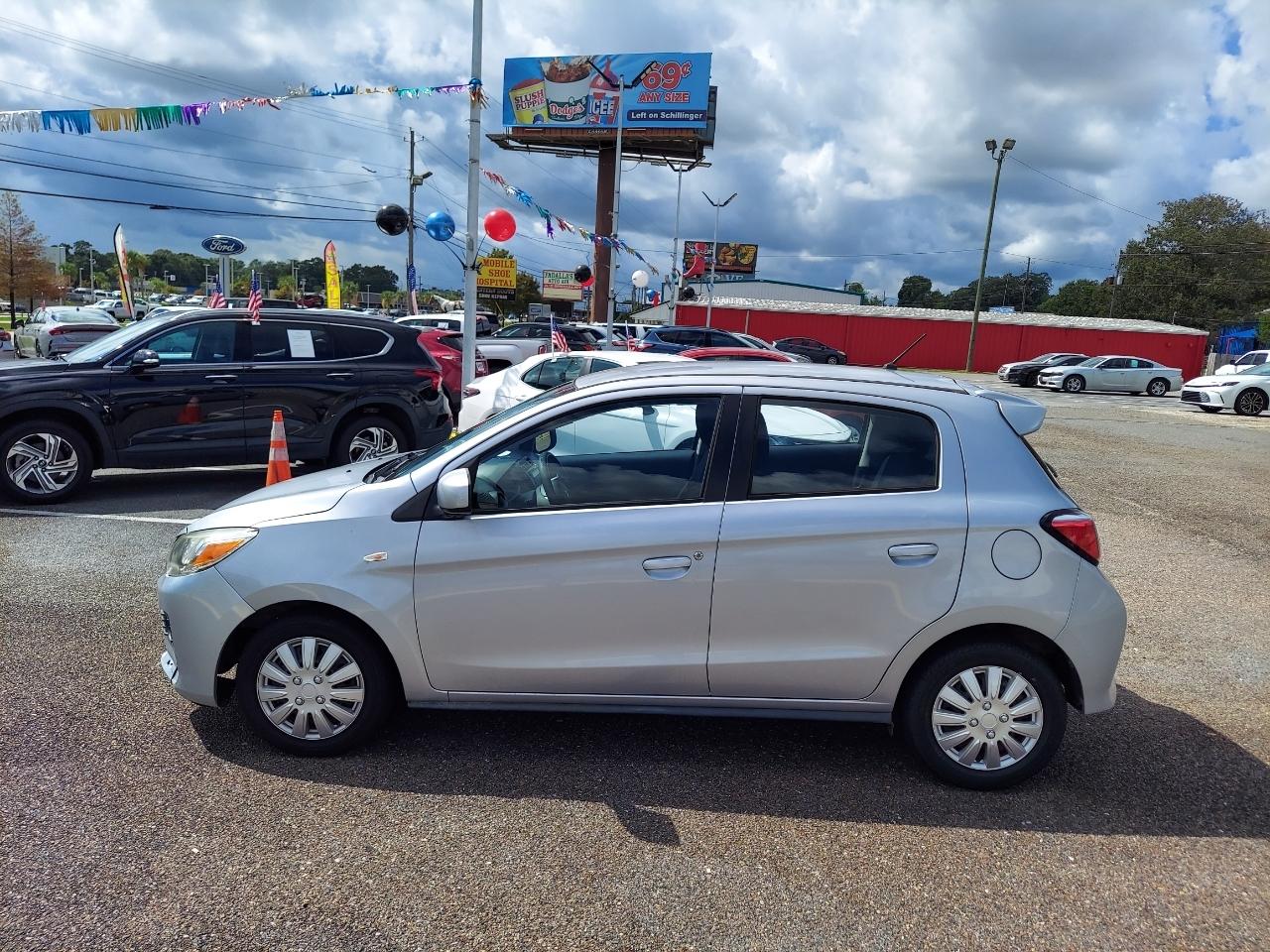 Mitsubishi Mirage ES CVT 2021