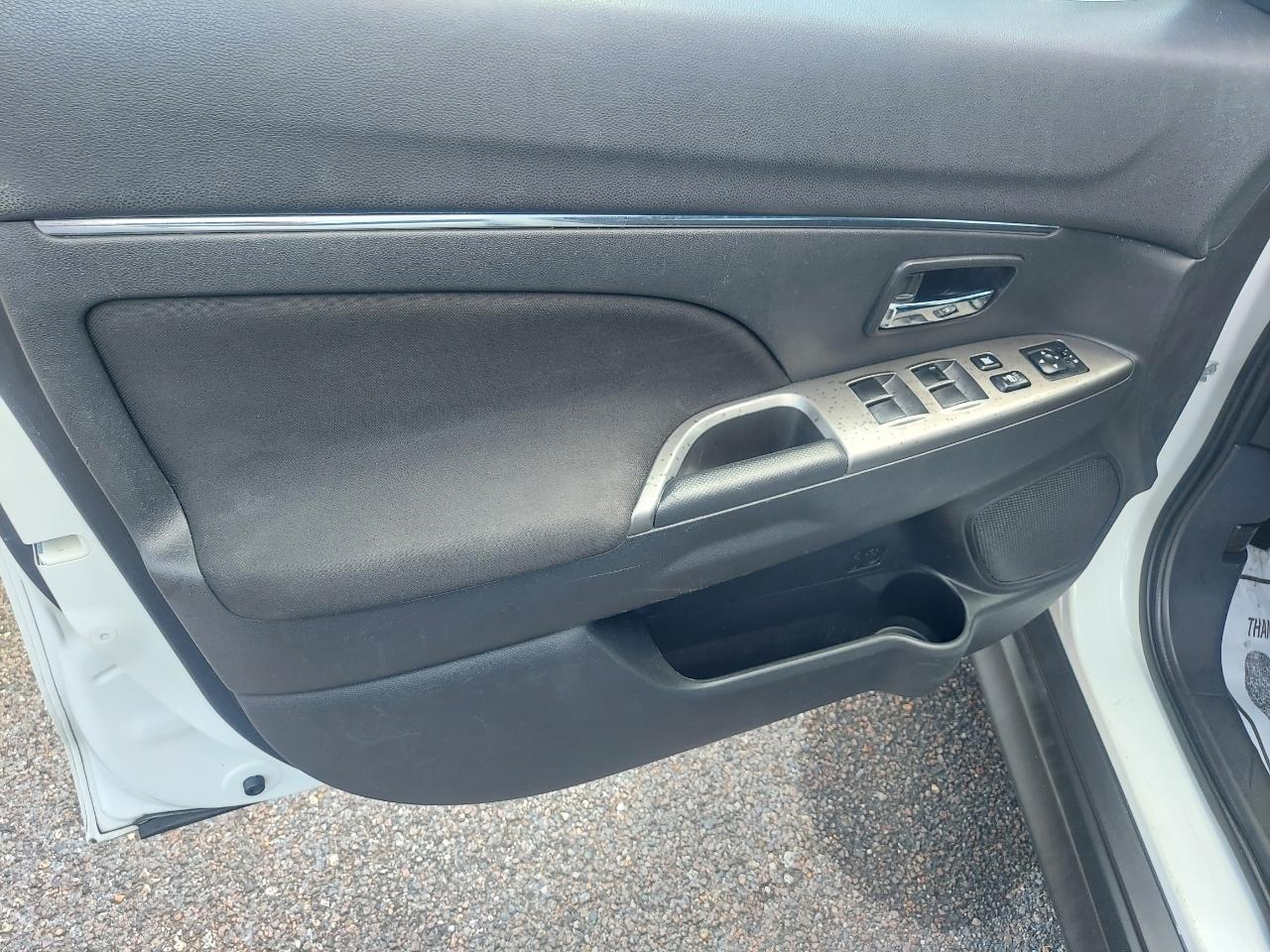Mitsubishi Outlander Sport 2.0 ES CVT 2019