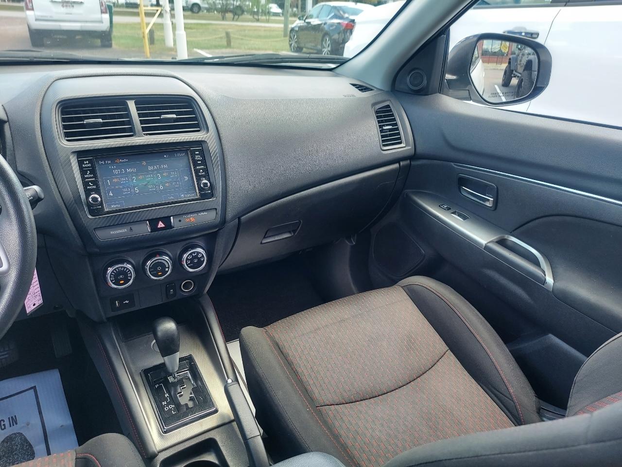 Mitsubishi Outlander Sport 2.0 ES CVT 2019