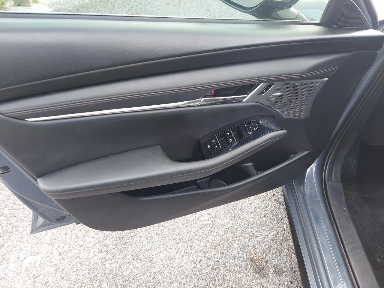 Mazda MAZDA3 Premium Hatchback 6A 2020