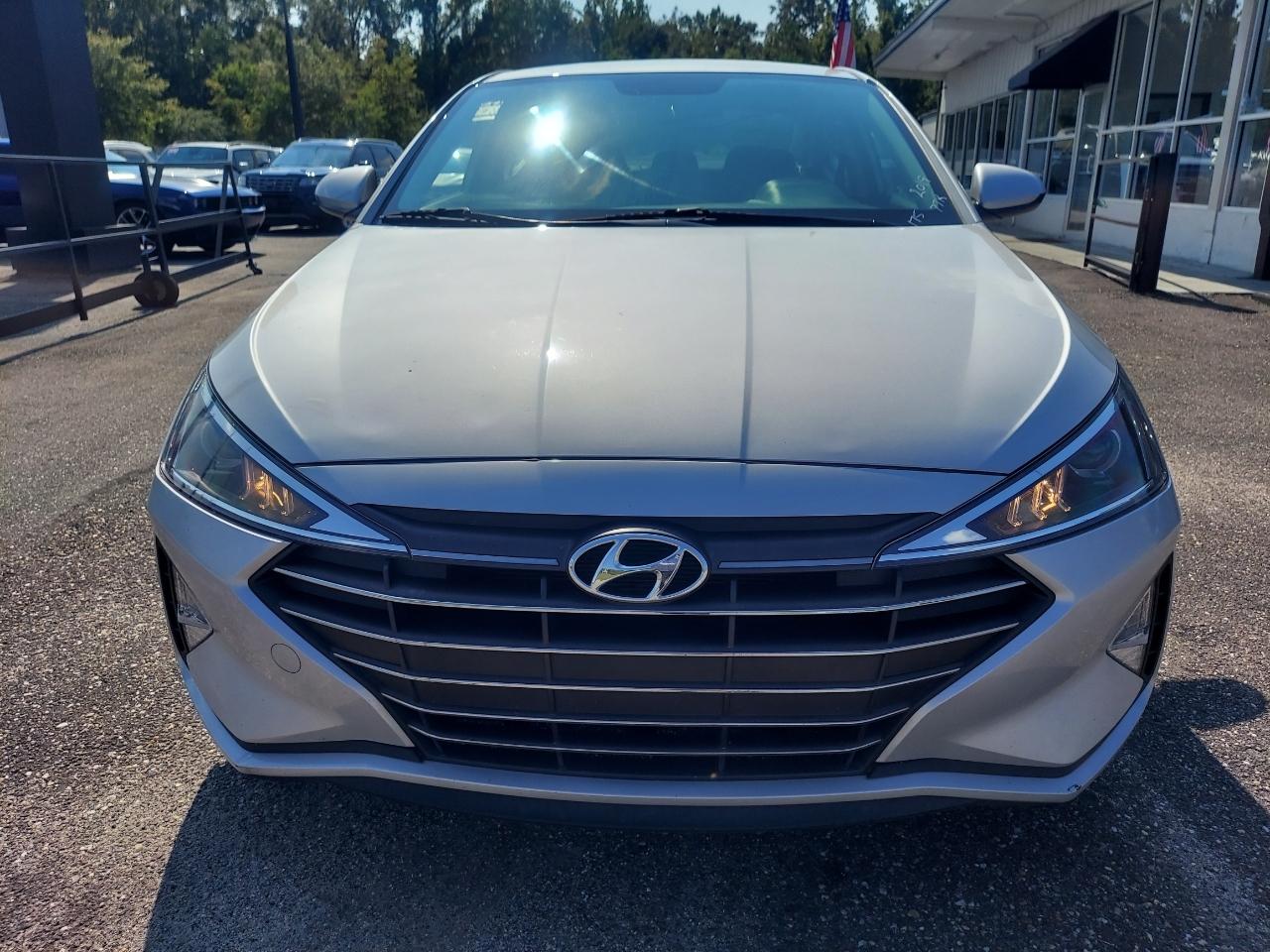 Hyundai Elantra SE 6M 2019
