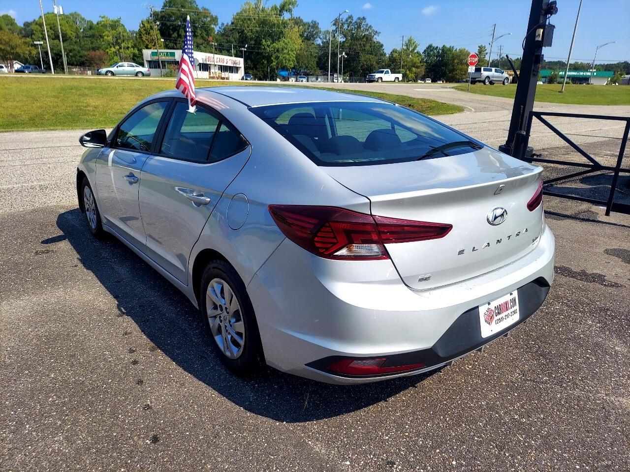 Hyundai Elantra SE 6M 2019