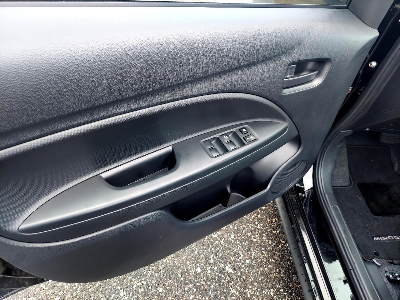 Mitsubishi Mirage G4 LE 2024