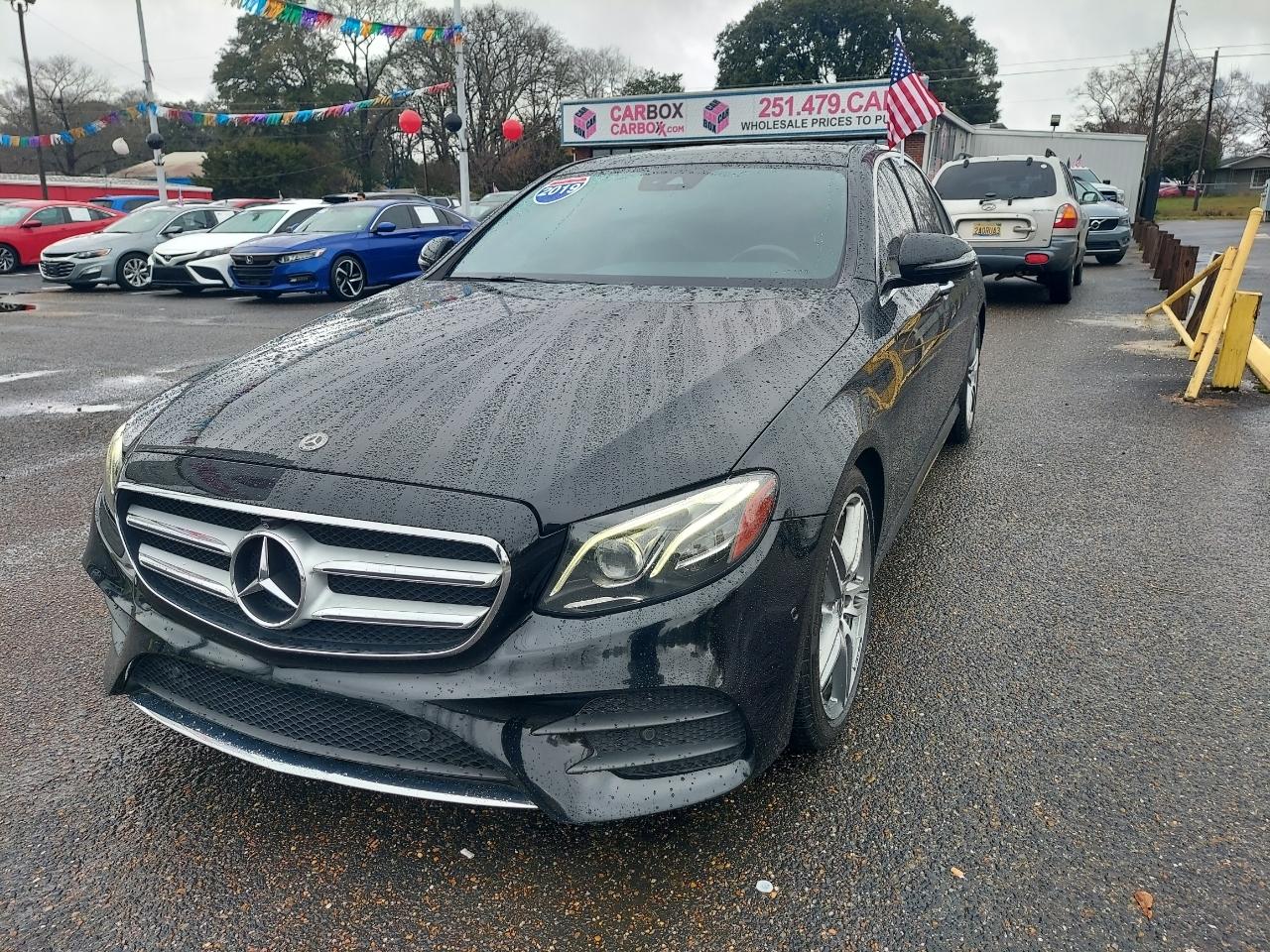 Mercedes-Benz E-Class E300 Luxury Sedan 2019