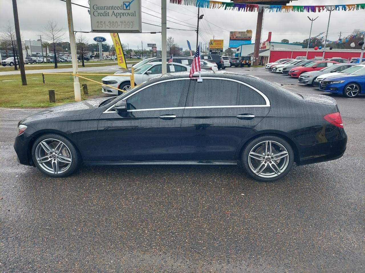 Mercedes-Benz E-Class E300 Luxury Sedan 2019