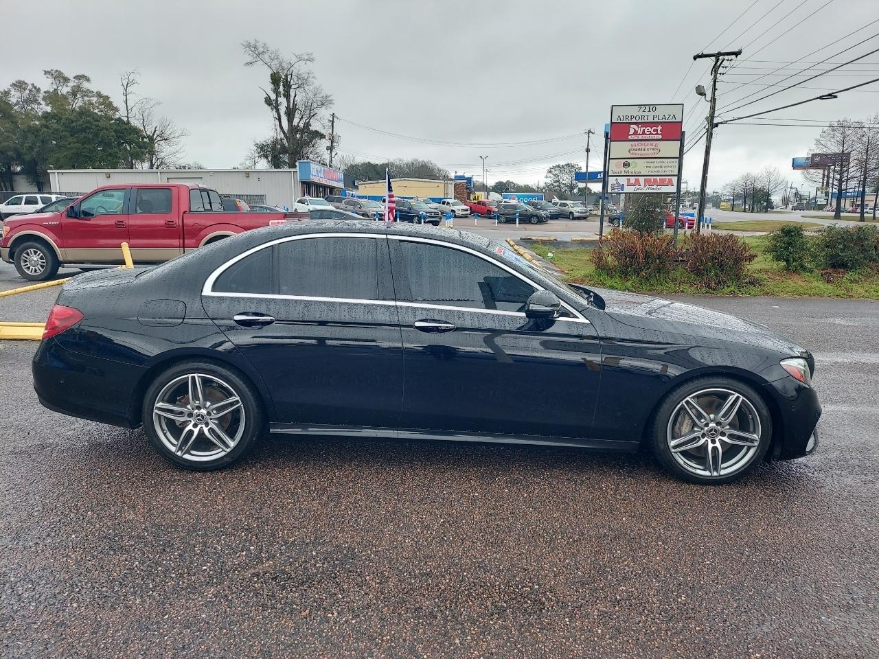 Mercedes-Benz E-Class E300 Luxury Sedan 2019