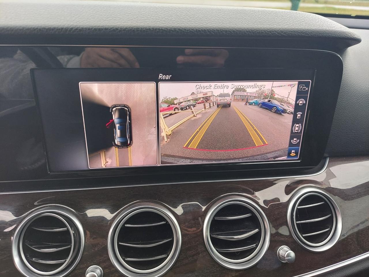 Mercedes-Benz E-Class E300 Luxury Sedan 2019