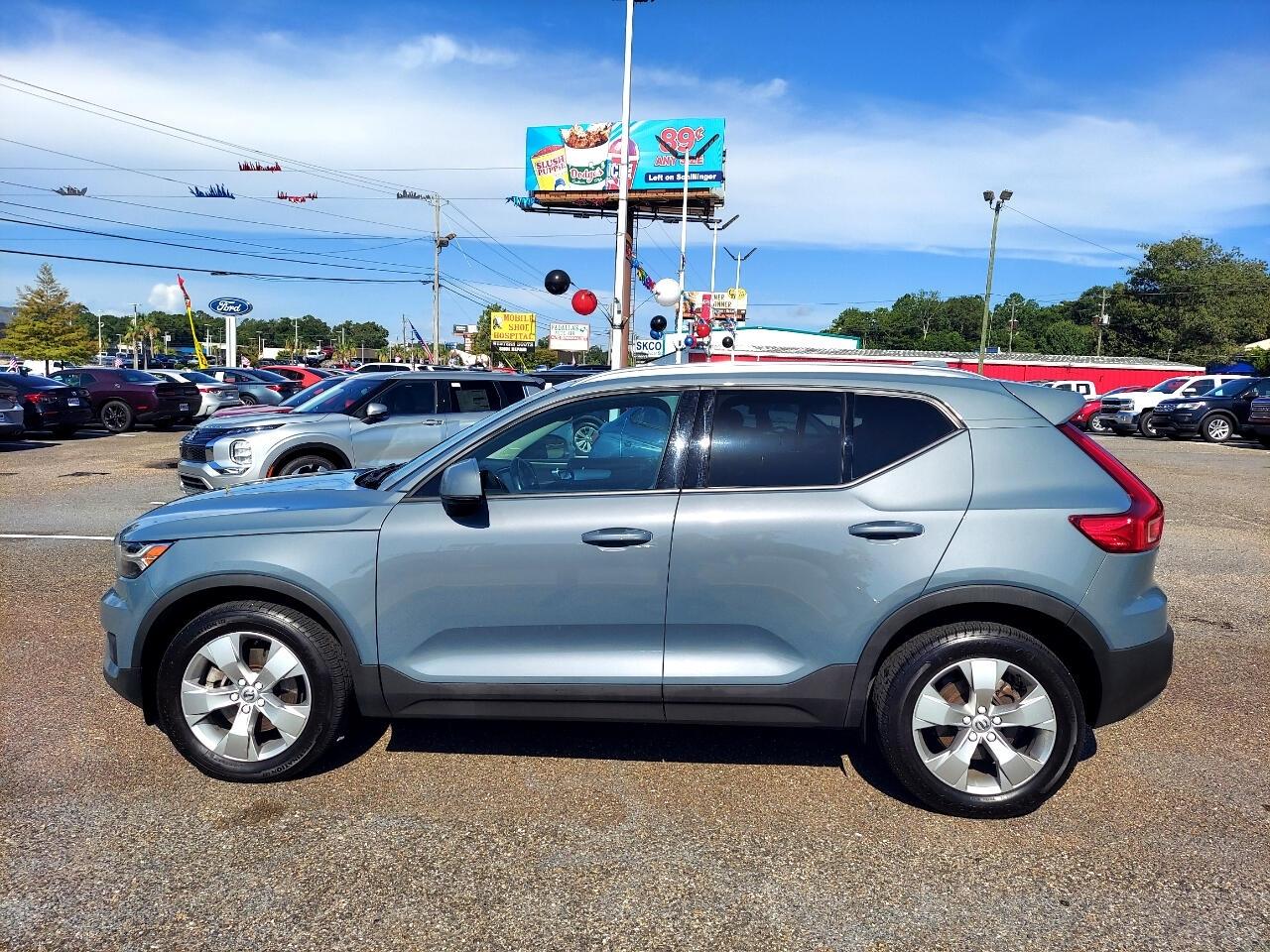 Volvo XC40 T5 Momentum AWD 2021