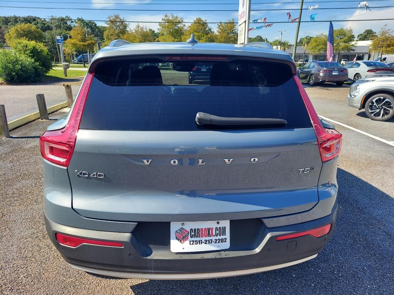 Volvo XC40 T5 Momentum AWD 2021