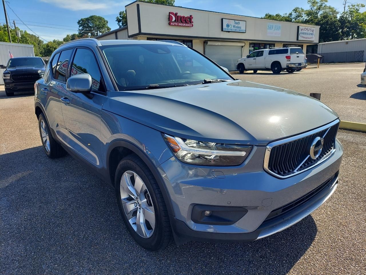 Volvo XC40 T5 Momentum AWD 2021