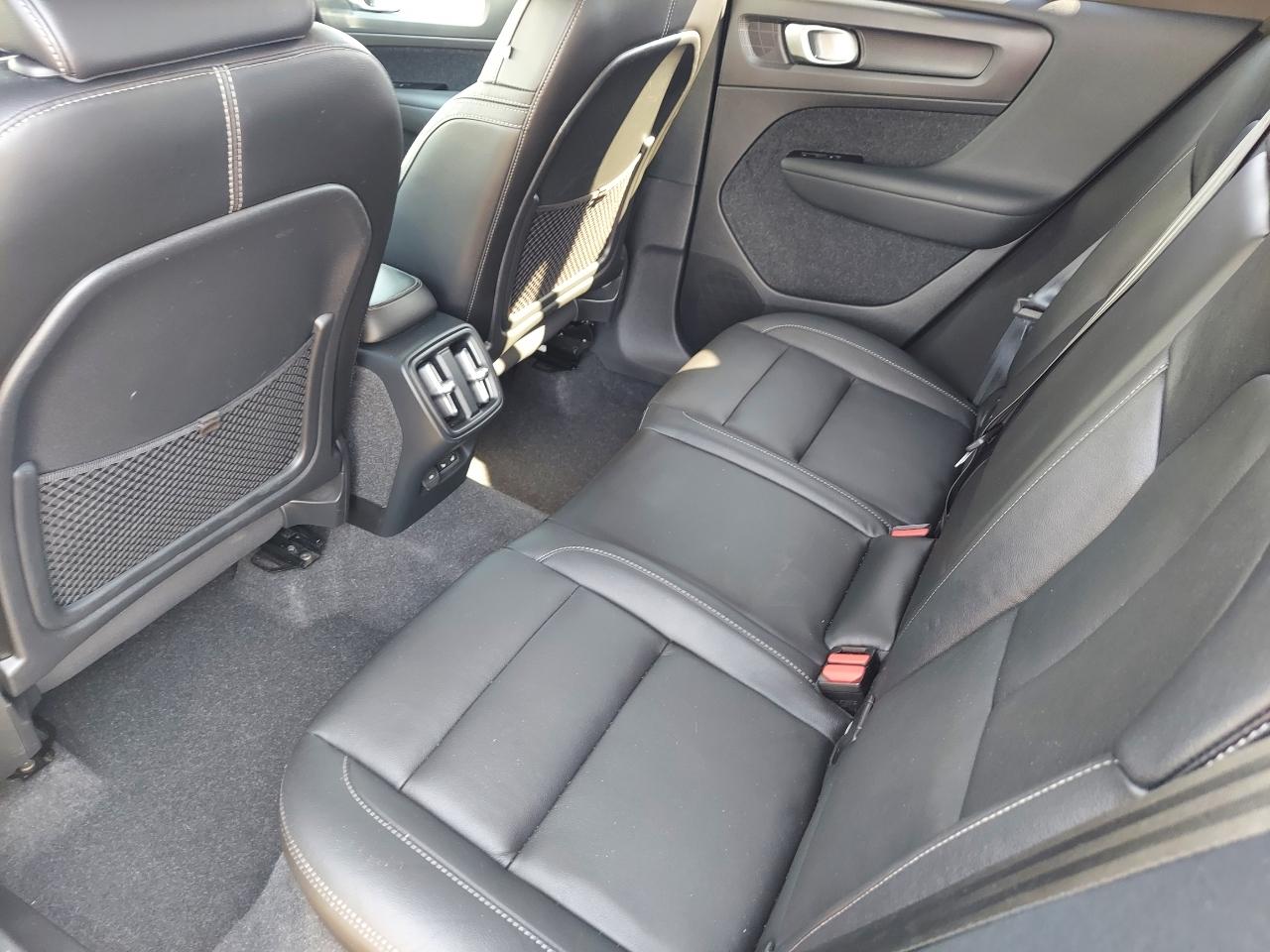 Volvo XC40 T5 Momentum AWD 2021