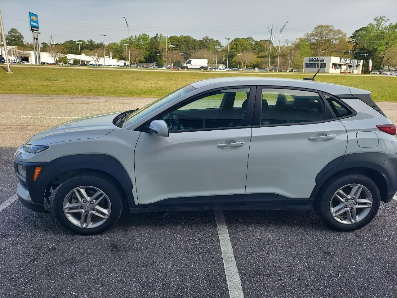 Hyundai Kona SE 2021