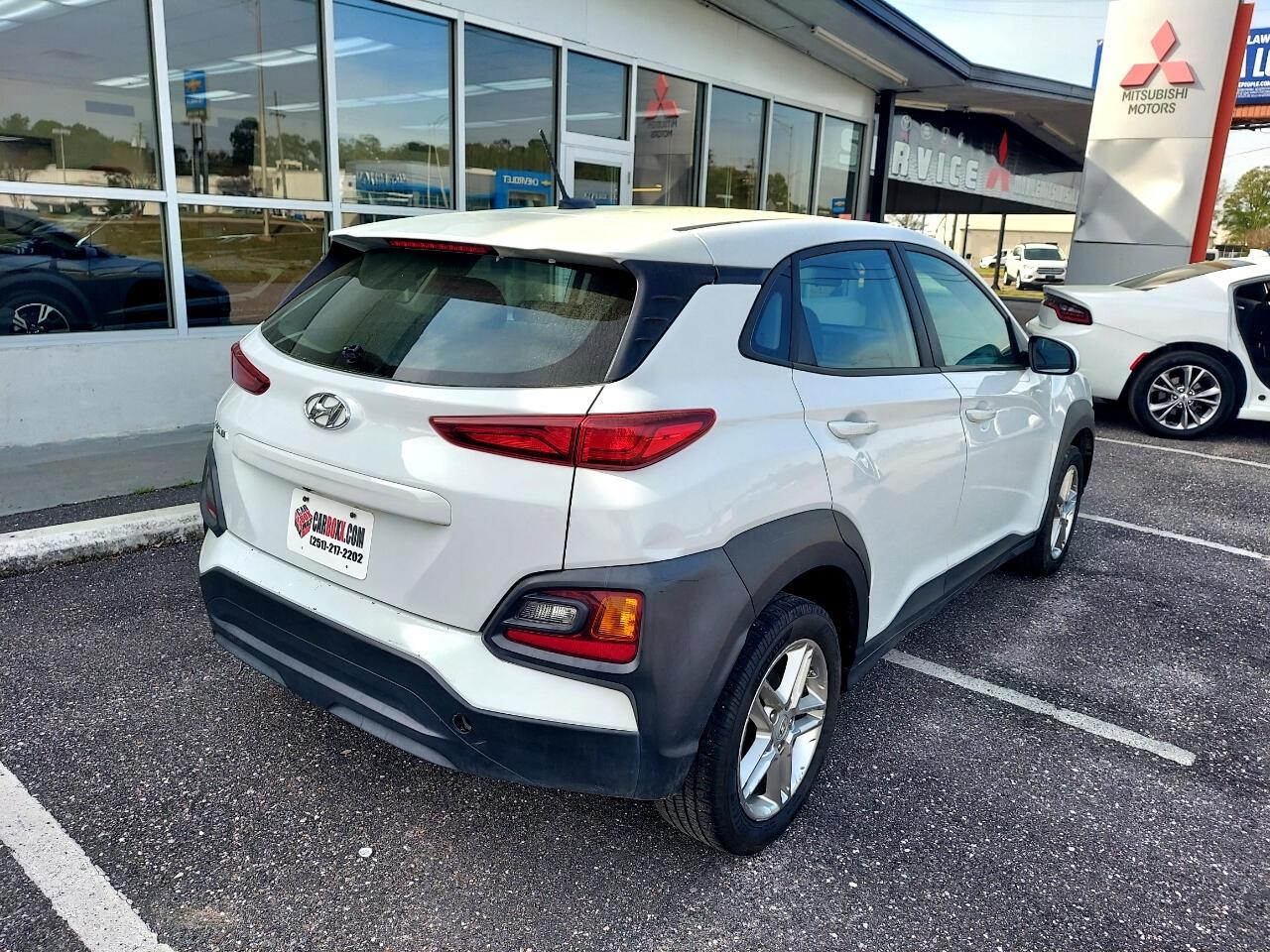 Hyundai Kona SE 2021