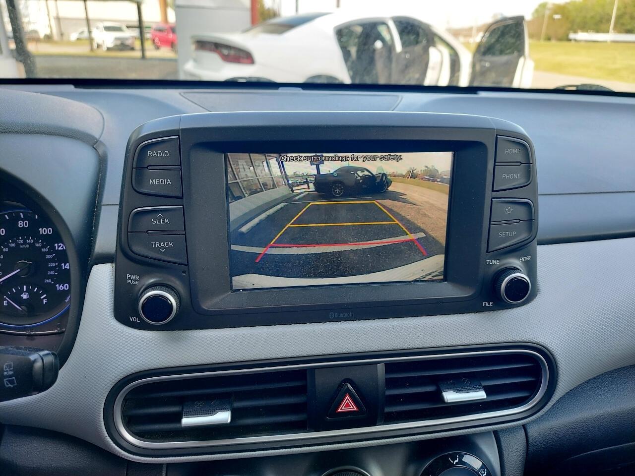 Hyundai Kona SE 2021