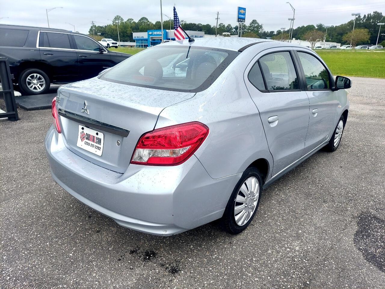 Mitsubishi Mirage G4 ES CVT 2020
