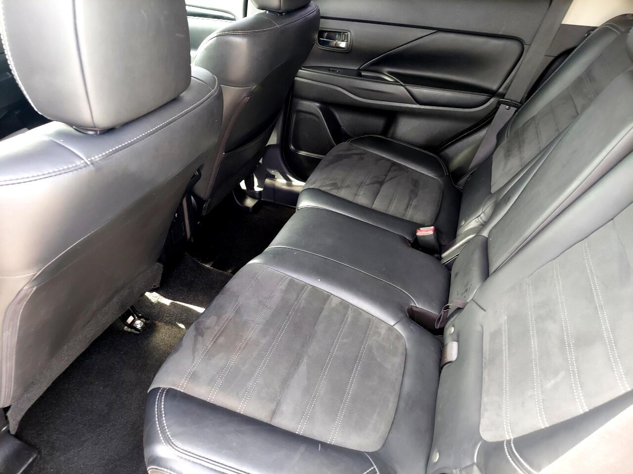 Mitsubishi Outlander SEL 2WD 2019