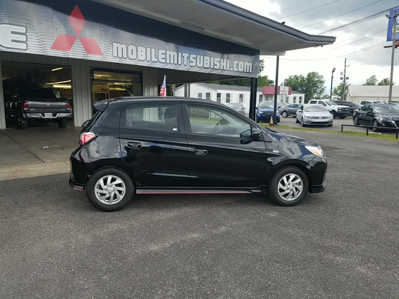 Mitsubishi Mirage ES CVT 2021