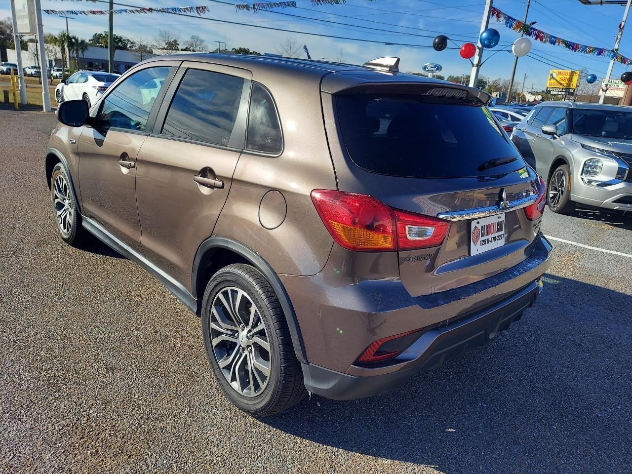 Mitsubishi Outlander Sport 2.0 ES CVT 2018
