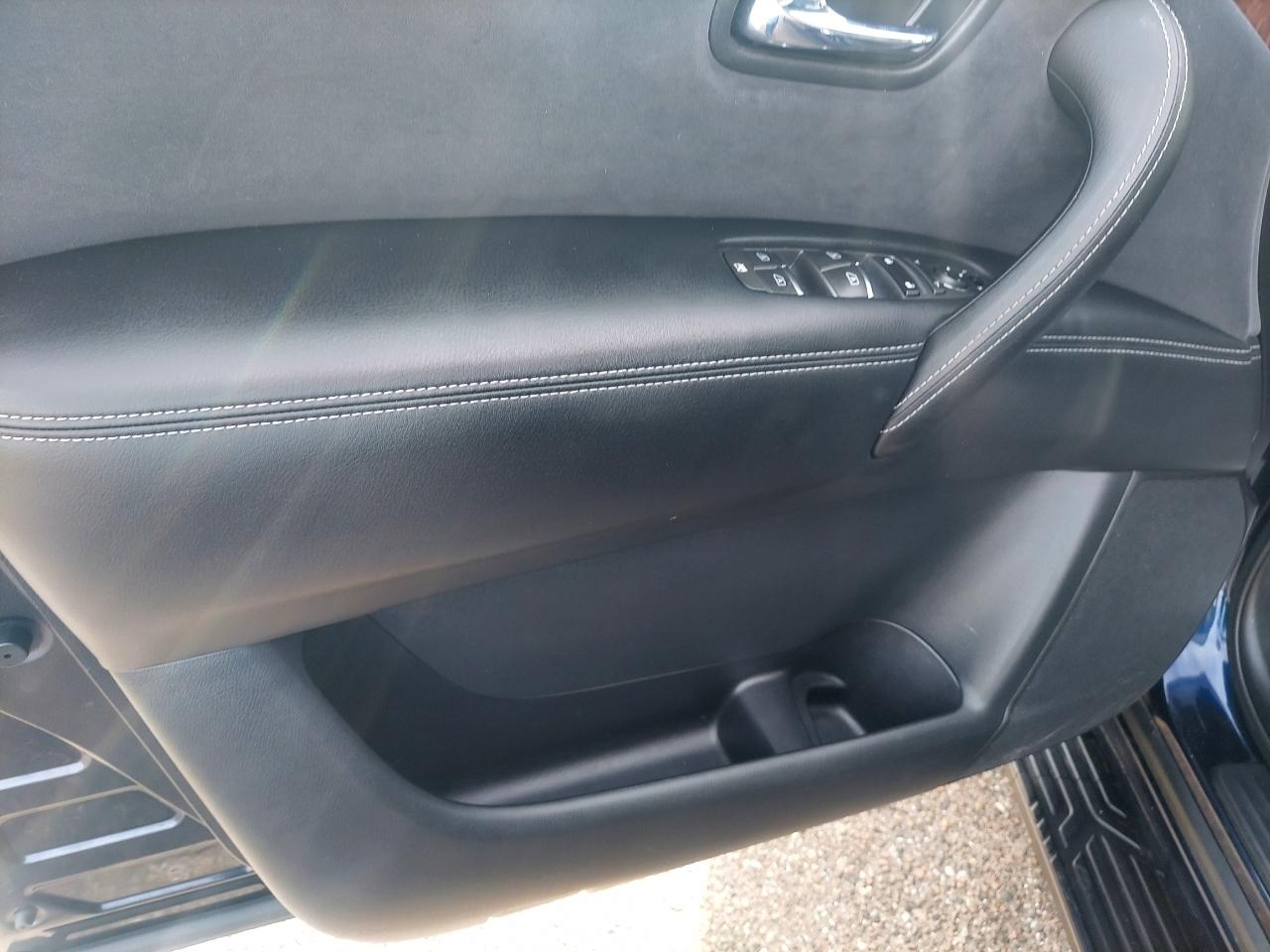 Nissan Armada SV 2WD 2017