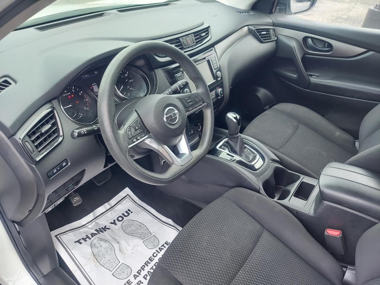 Nissan Rogue Sport S 2019