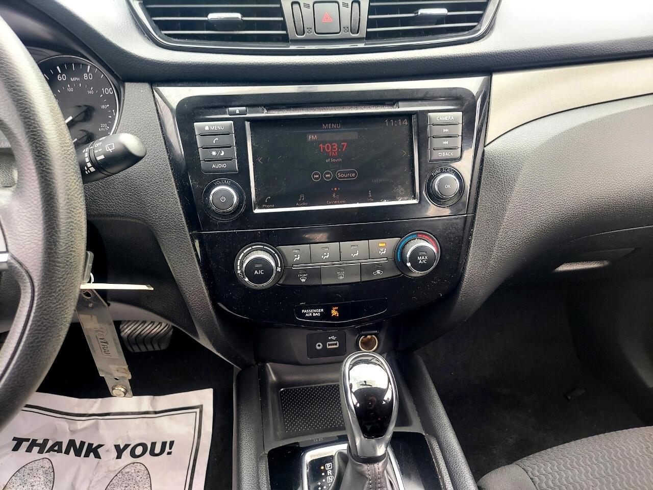 Nissan Rogue Sport S 2019