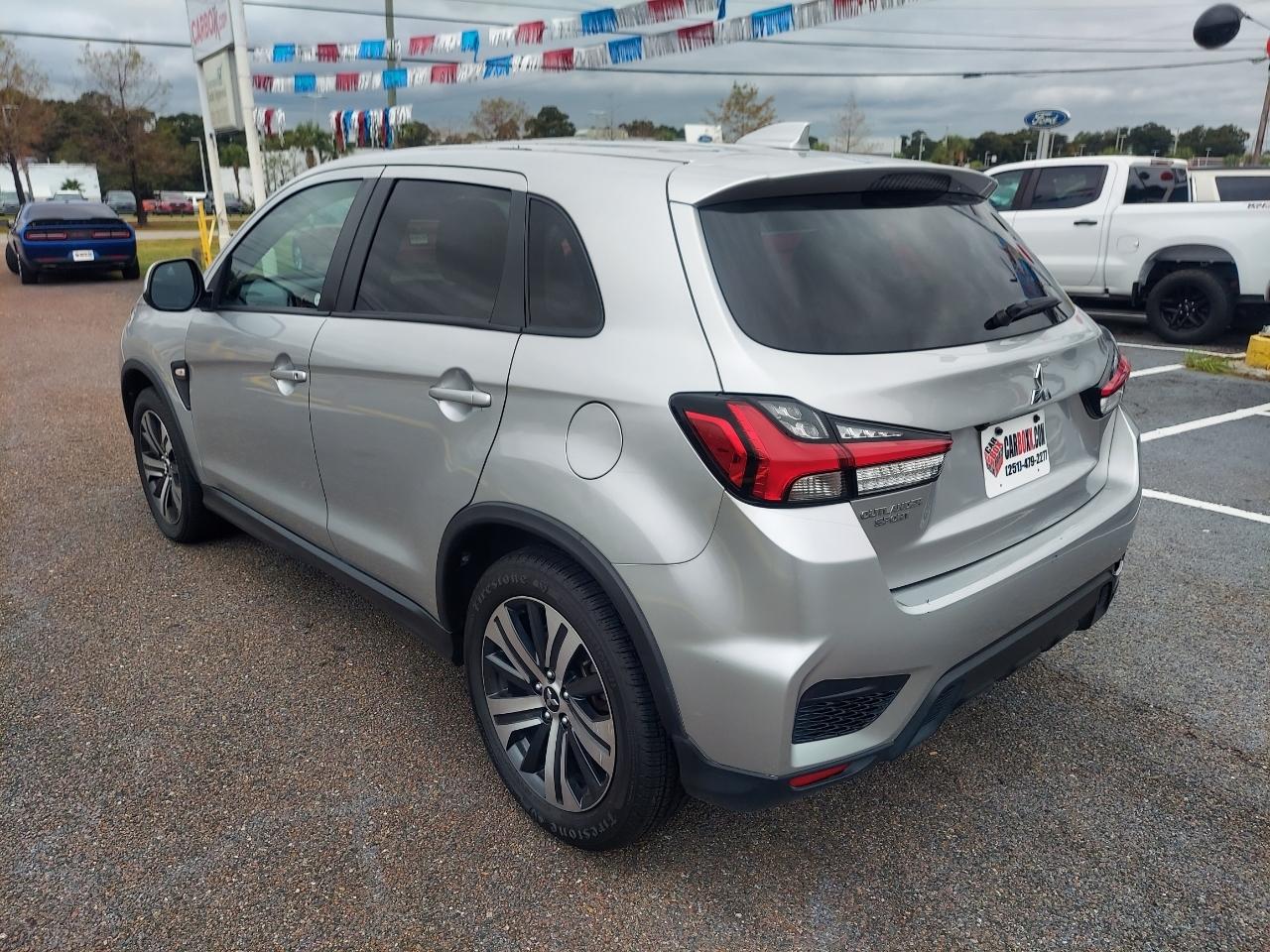 Mitsubishi Outlander Sport 2.0 ES CVT 2020