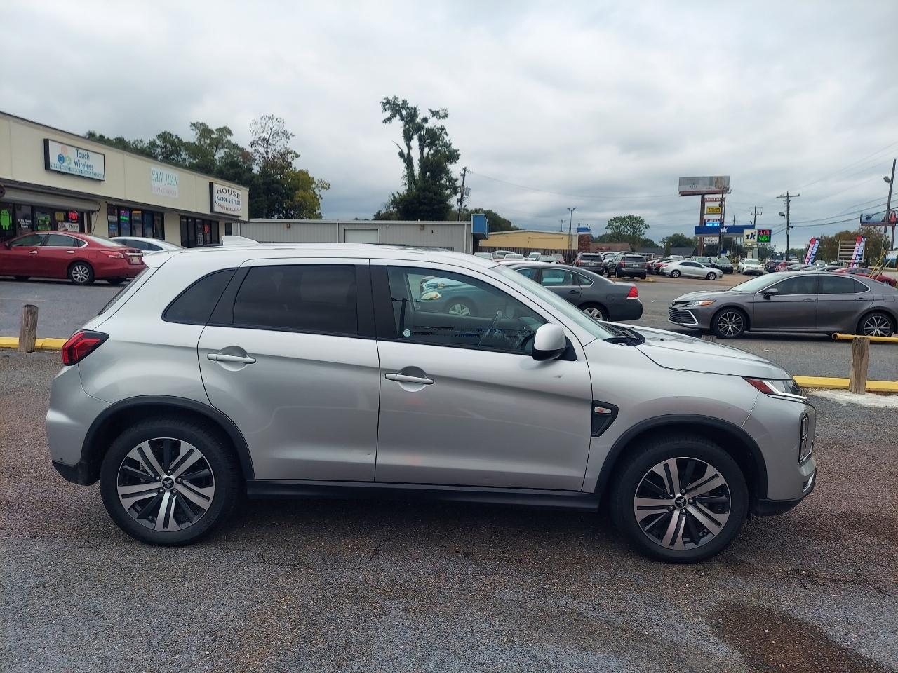Mitsubishi Outlander Sport 2.0 ES CVT 2020