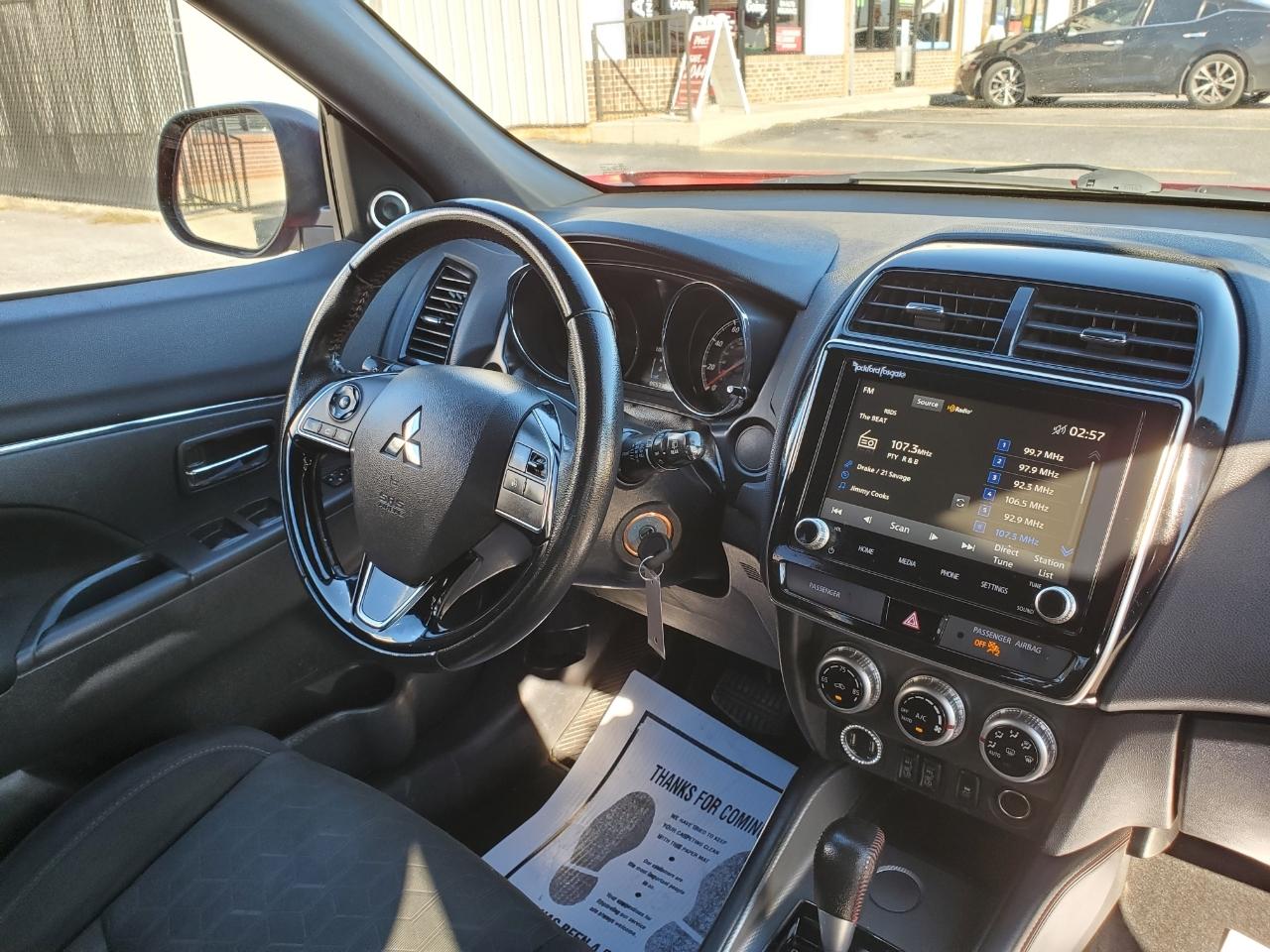 Mitsubishi Outlander Sport 2.0 ES CVT 2020