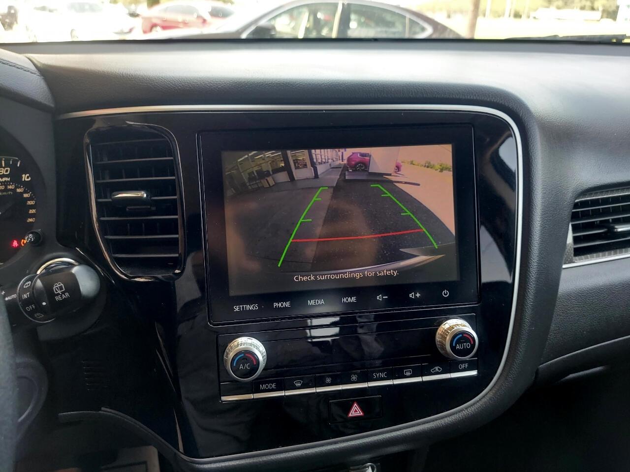 Mitsubishi Outlander SEL 2WD 2020