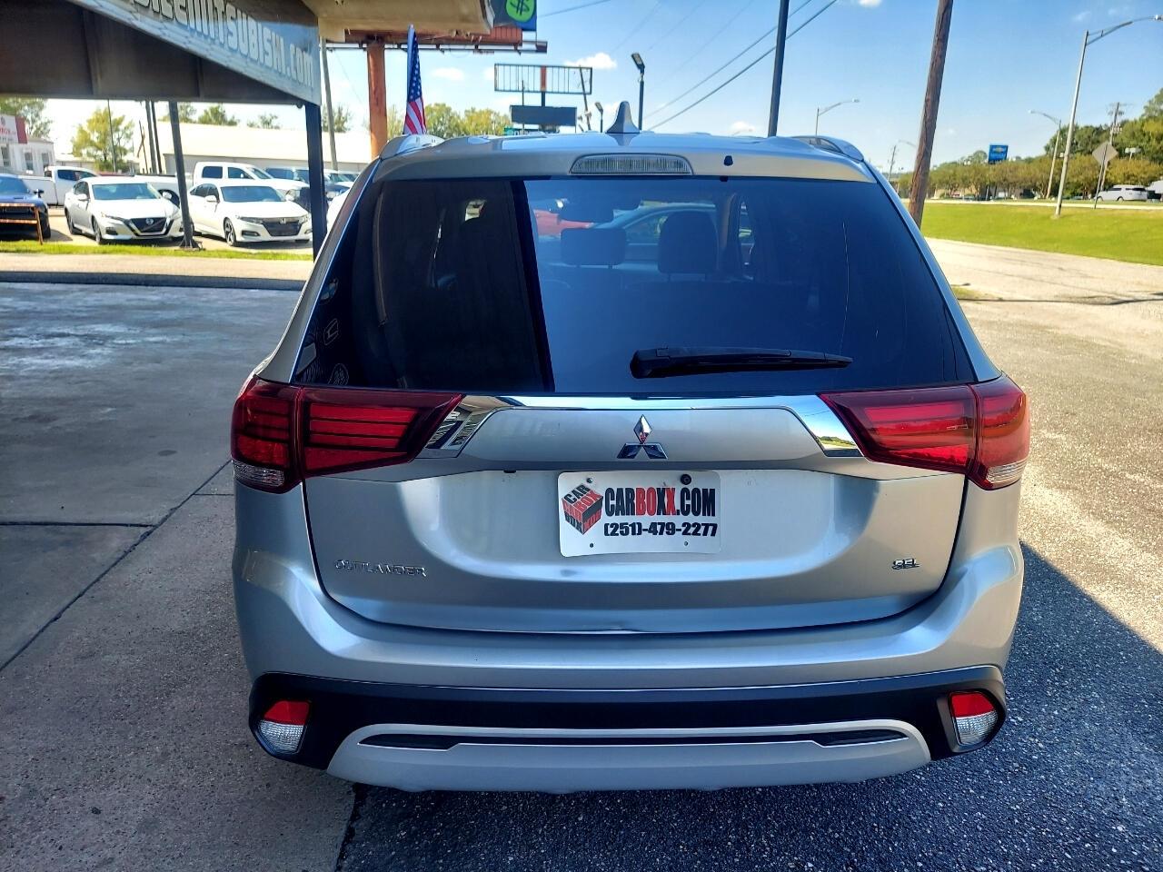 Mitsubishi Outlander SEL 2WD 2020