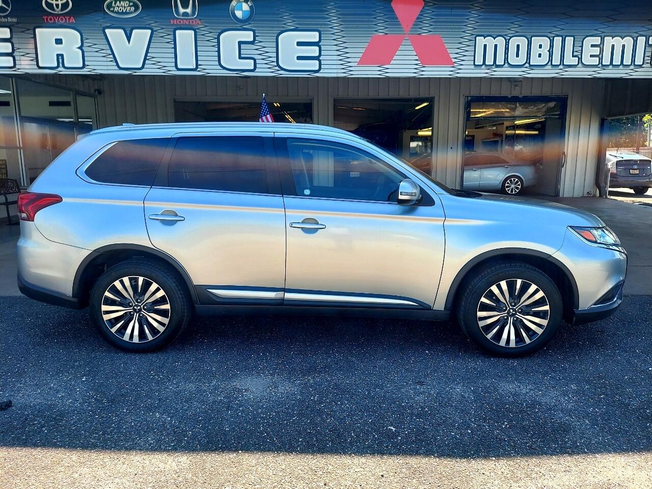 Mitsubishi Outlander SEL 2WD 2020
