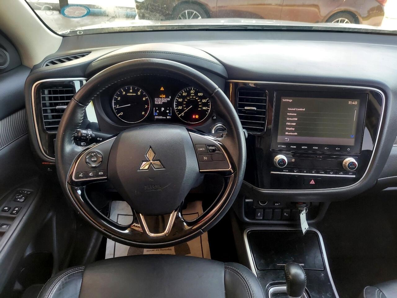 Mitsubishi Outlander SEL 2WD 2020