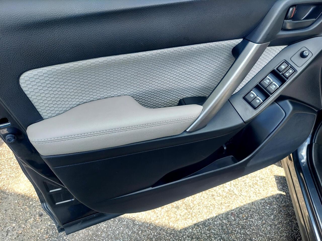 Subaru Forester 2.5i Premium PZEV CVT 2018