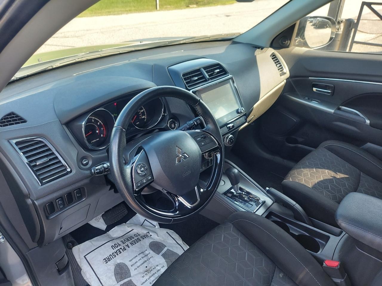 Mitsubishi Outlander Sport 2.0 SE CVT 2020