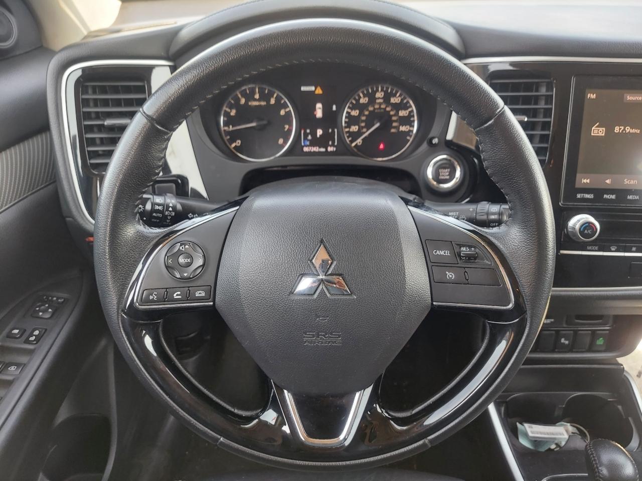 Mitsubishi Outlander SEL AWD 2020