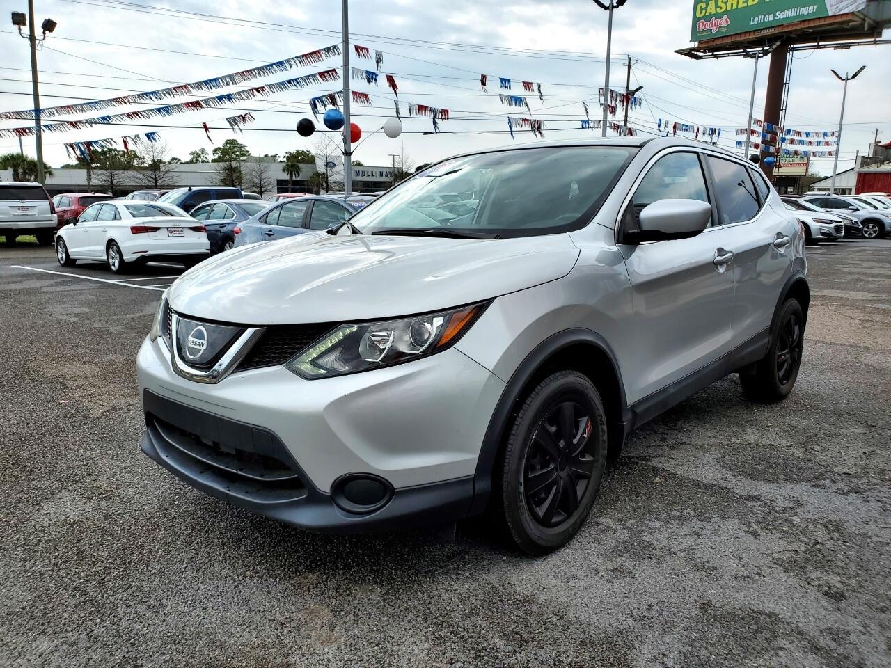 Nissan Rogue Sport S 2019
