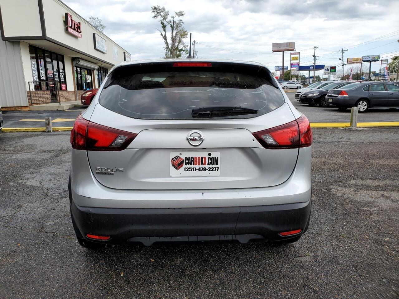Nissan Rogue Sport S 2019