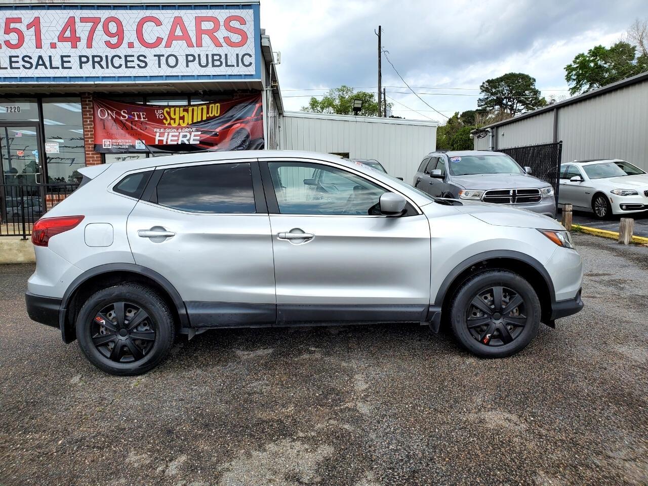 Nissan Rogue Sport S 2019