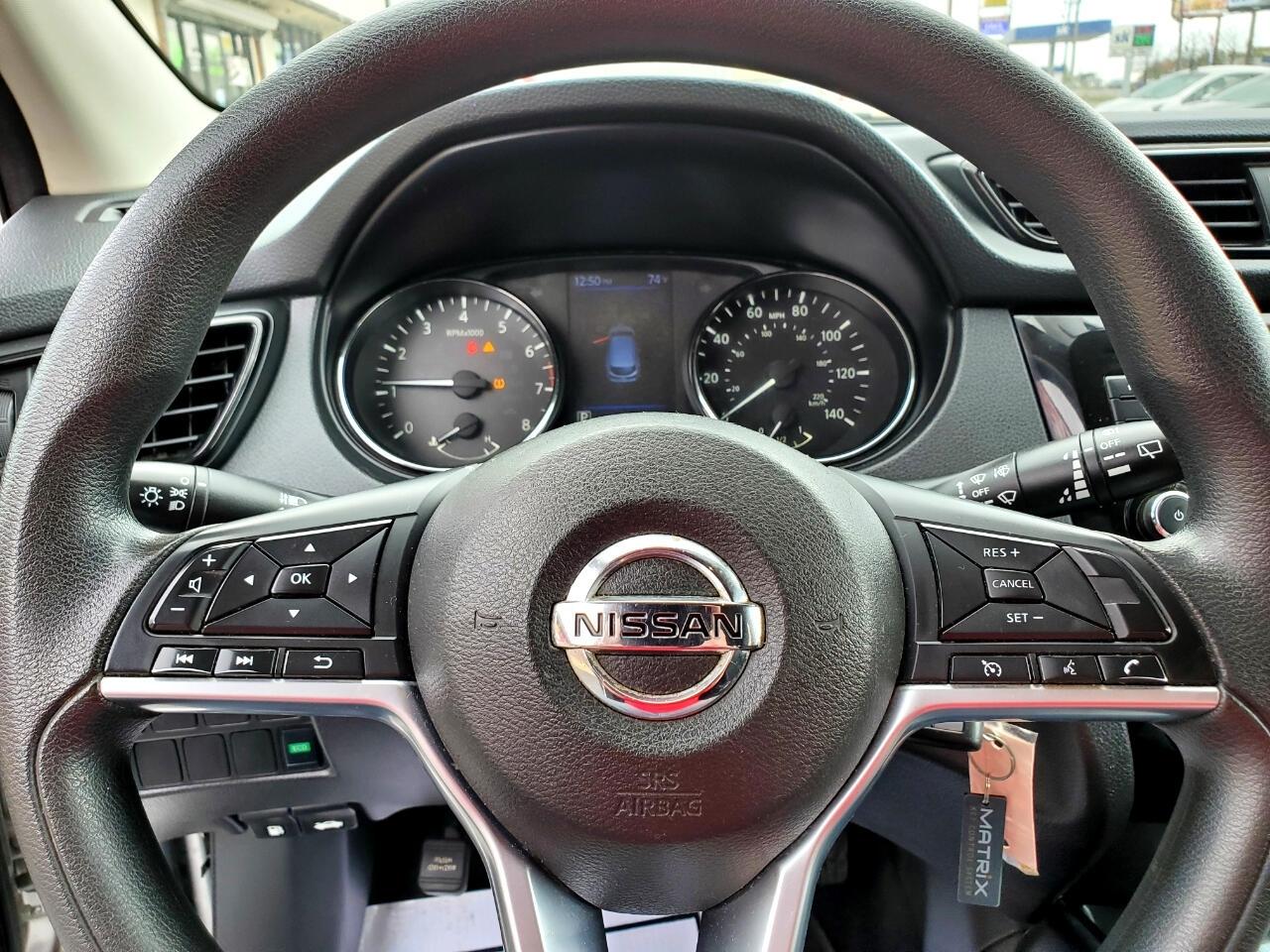 Nissan Rogue Sport S 2019