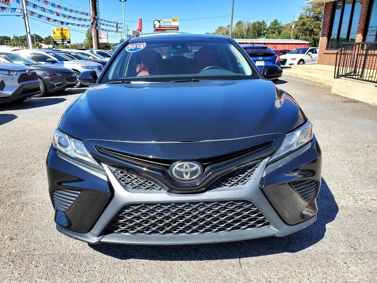 Toyota Camry SE 2018