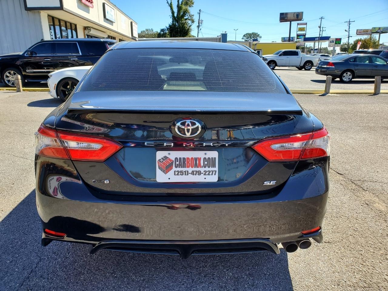 Toyota Camry SE 2018