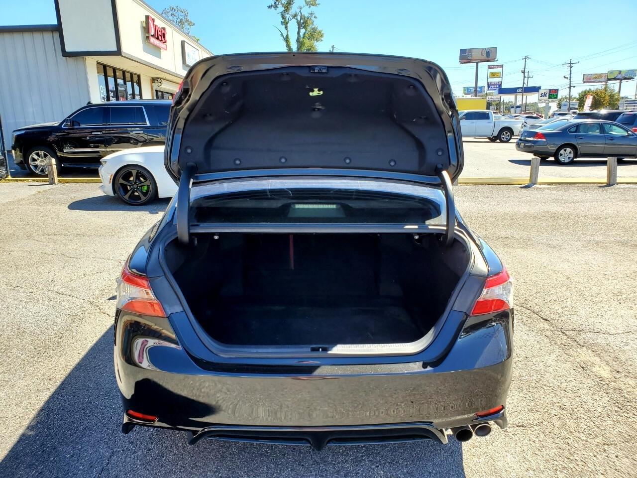 Toyota Camry SE 2018