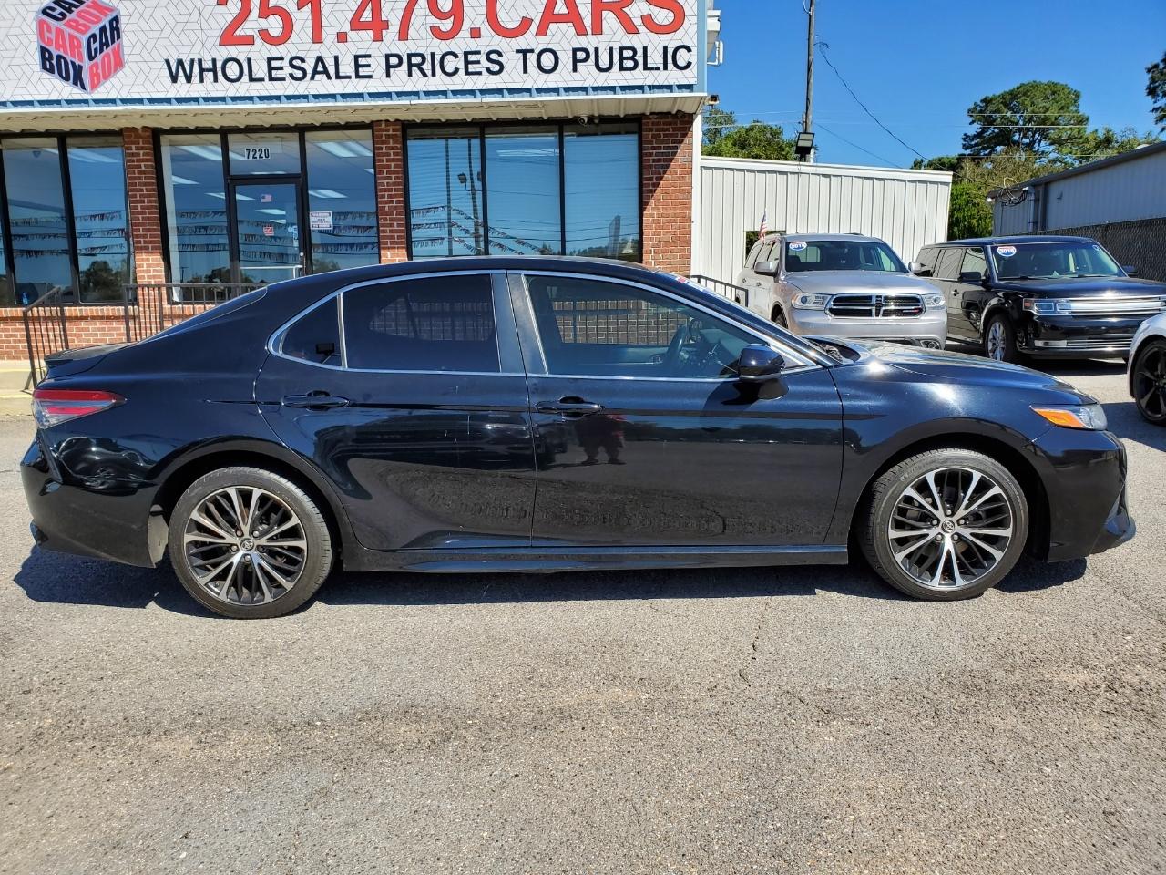 Toyota Camry SE 2018
