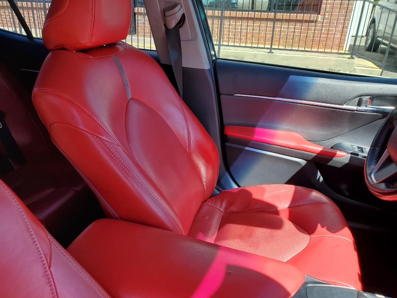 Toyota Camry SE 2018