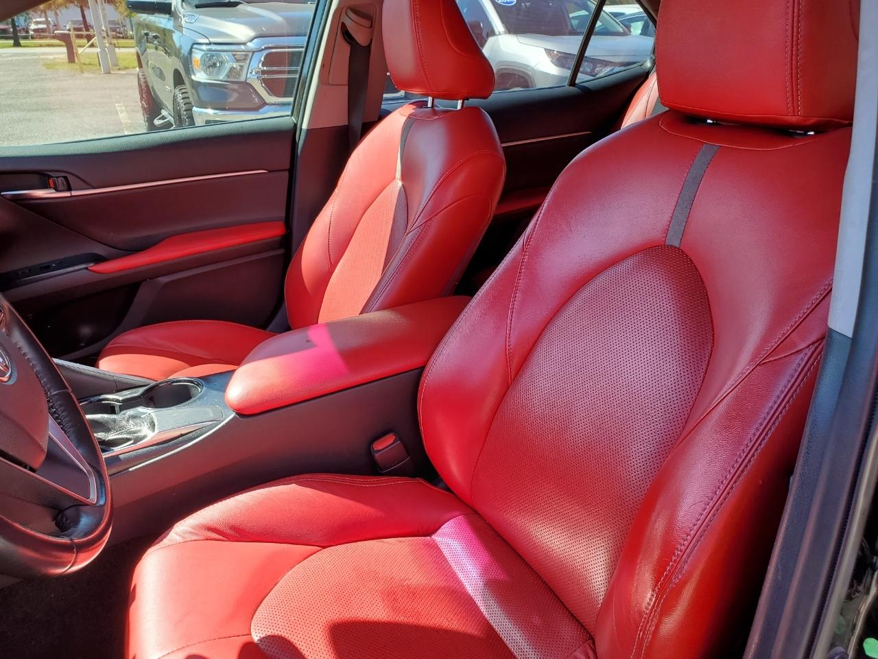 Toyota Camry SE 2018