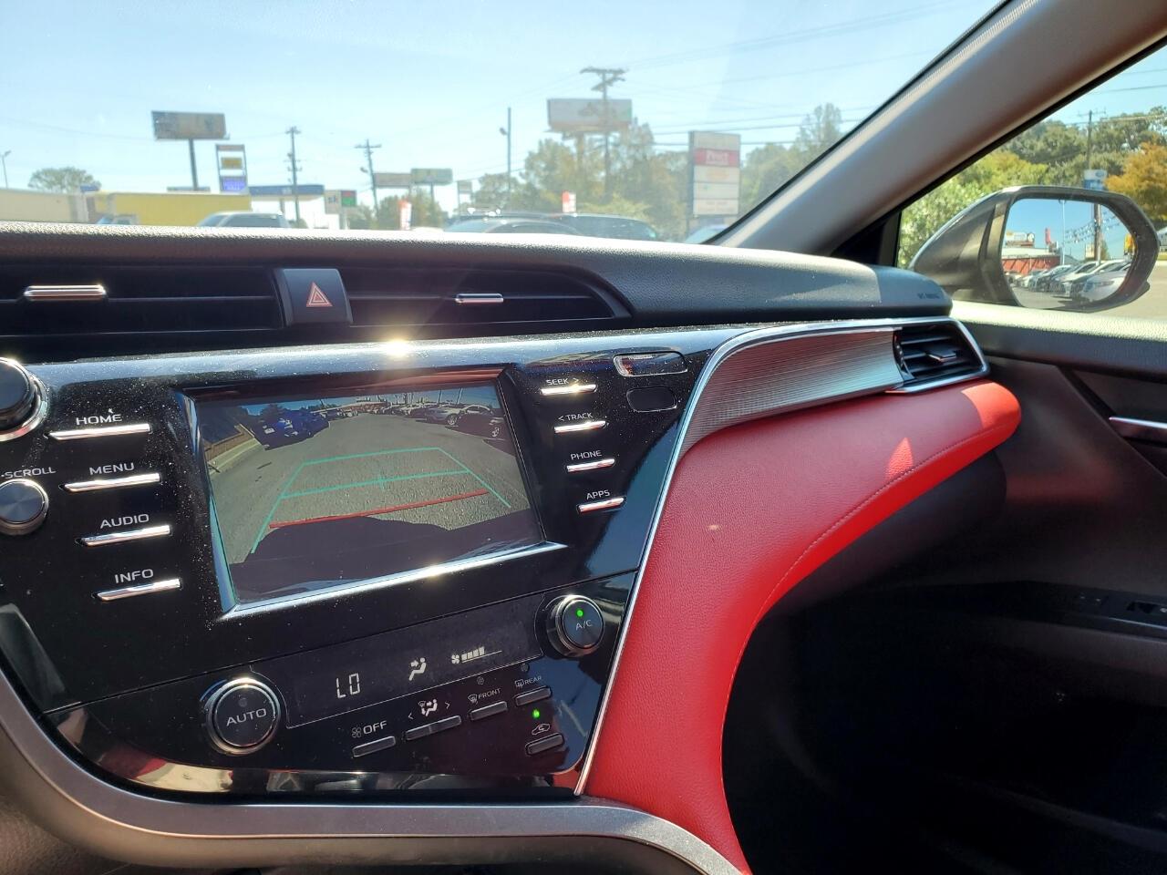 Toyota Camry SE 2018